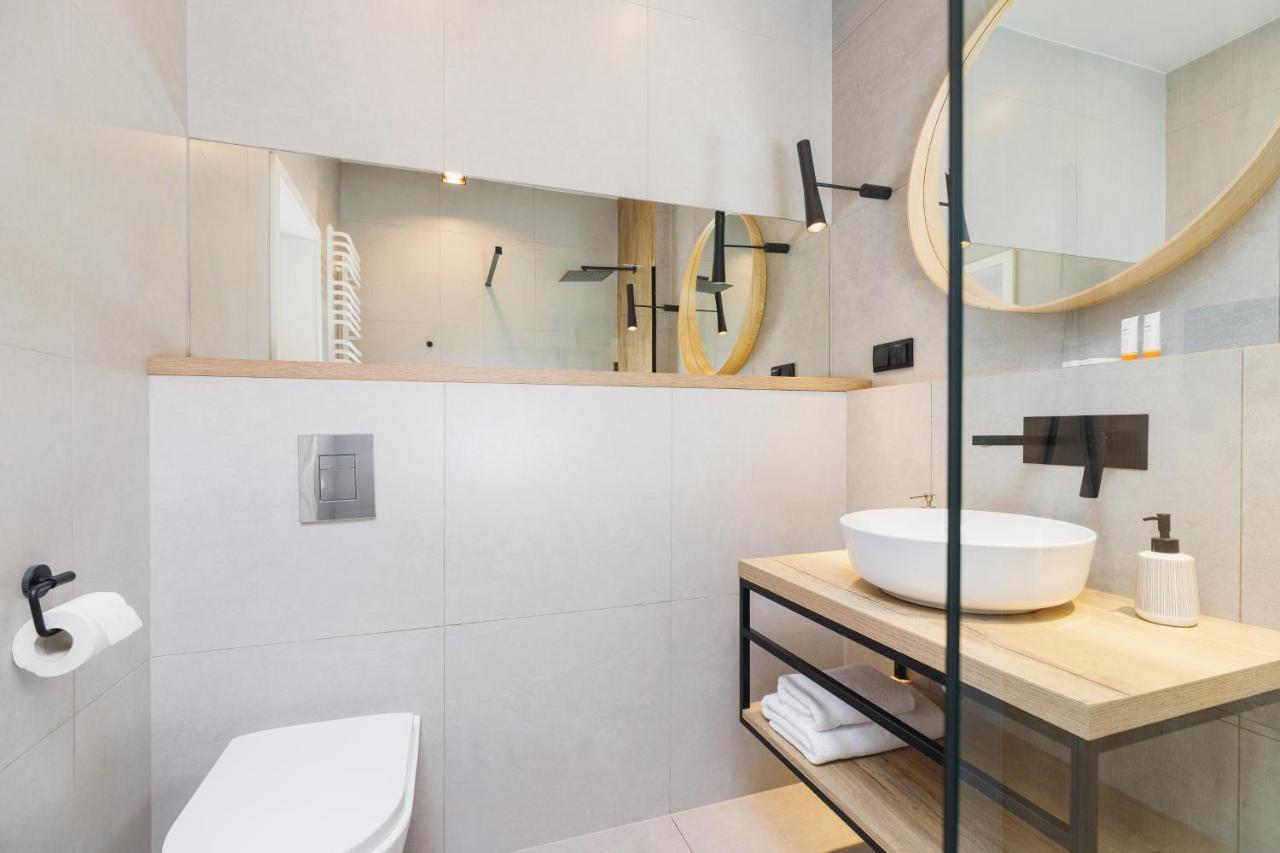Apartament 3D Go By Noclegi Renters Krakow Luaran gambar